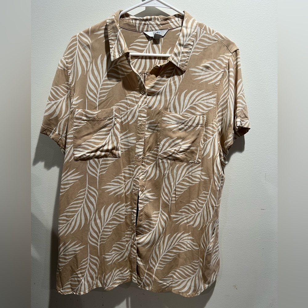 Croft & Barrow Beige Leaf Pattern Shirt